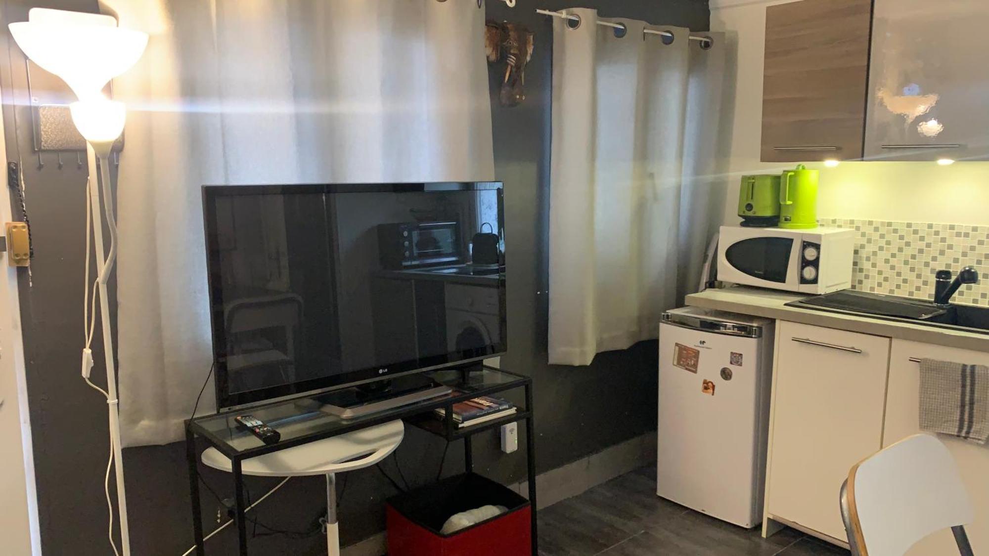 Adorable Studio 20M2 Aubervilliers Exterior photo
